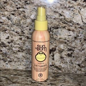 SUN BUM 3-in-1 vegan leave in spray full size